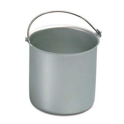 additional removable 1.5 l basket in anodized aluminium