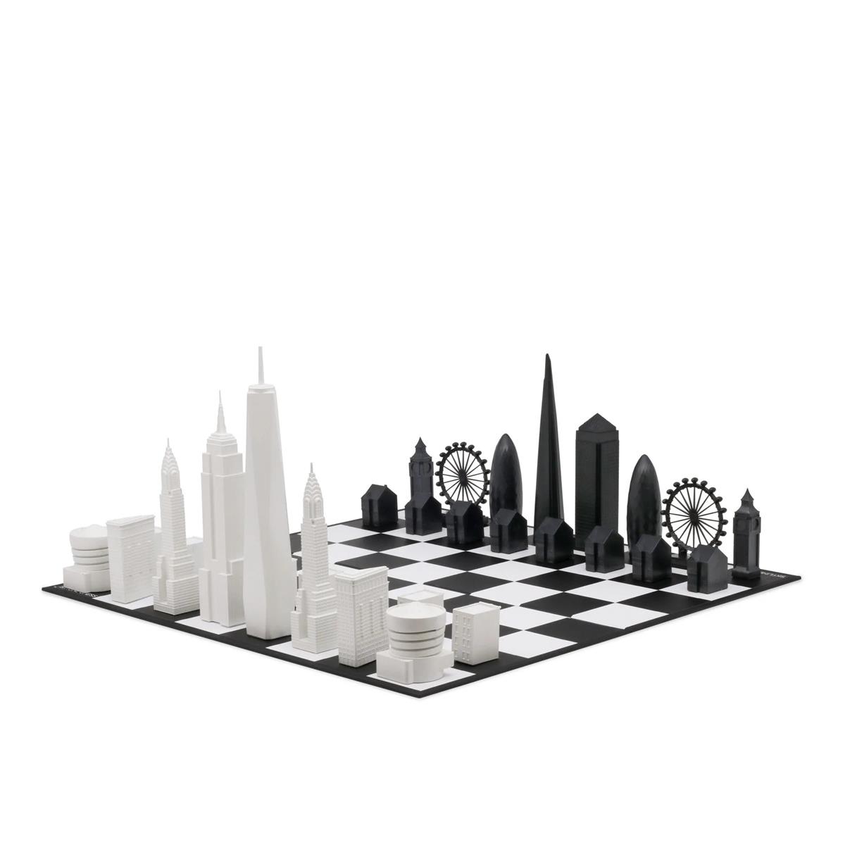 photo Skyline Chess – Acryl-Schachbrett London vs. New York Special Edition (mit klappbarem Spieltisch).