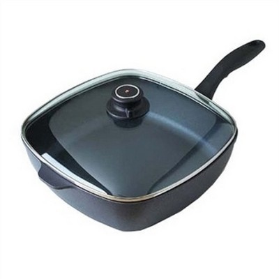pan with quandered lid