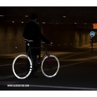 photo Spray Reflectante Metálico Luminoso para EQUIPAMIENTO DEPORTIVO (Bicicletas, Canoas, Material 4